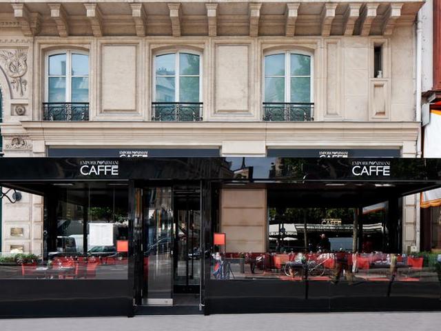 L’Emporio Armani Caffé à Paris