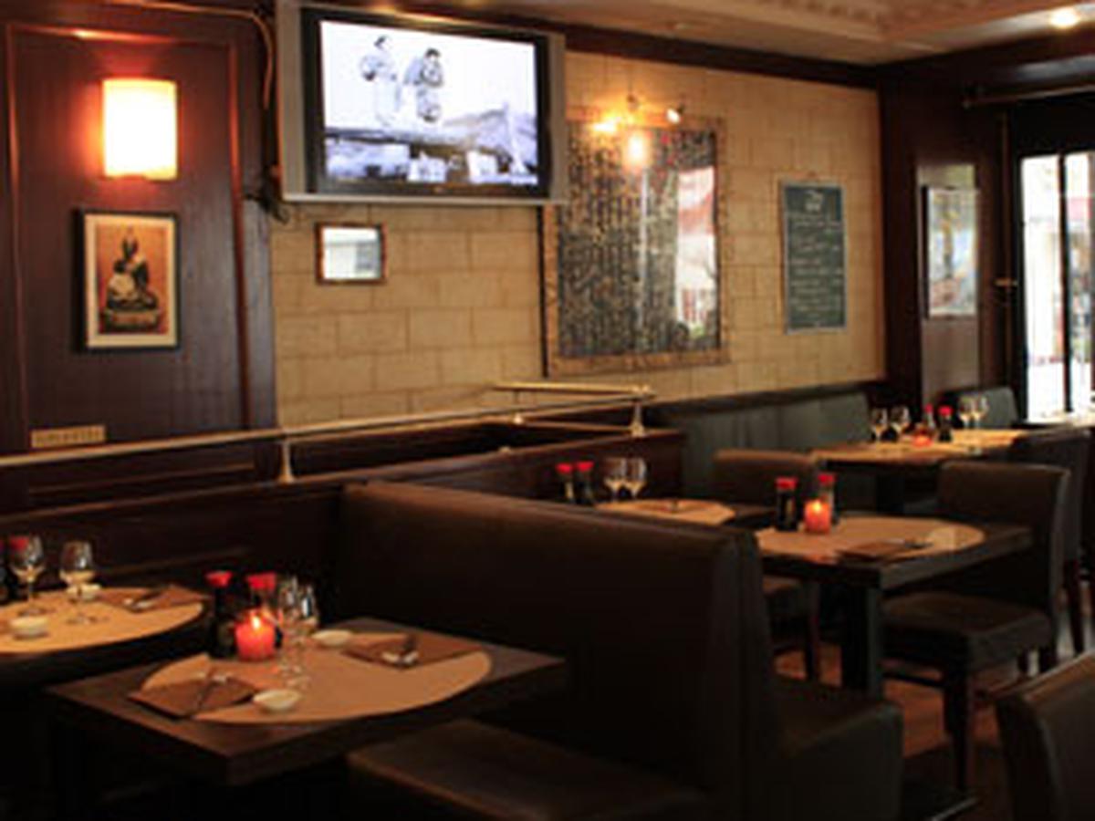 Le Sun Café